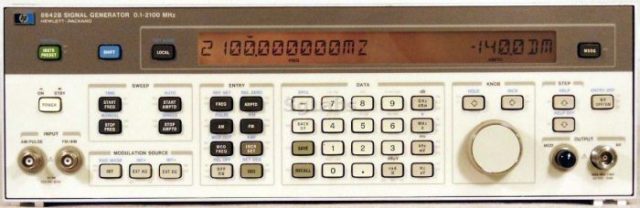8642B ВЧ-генератор Agilent