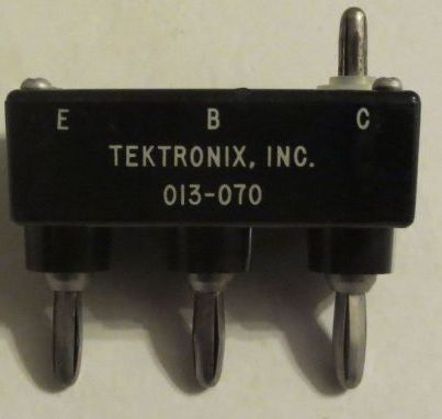 013-070 Кривая Tektronix Curve Tracer