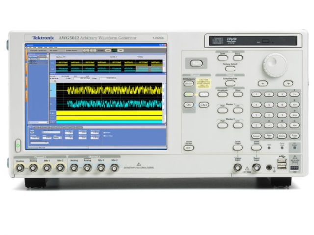 Генератор сигналов произвольной формы AWG5012 Tektronix
