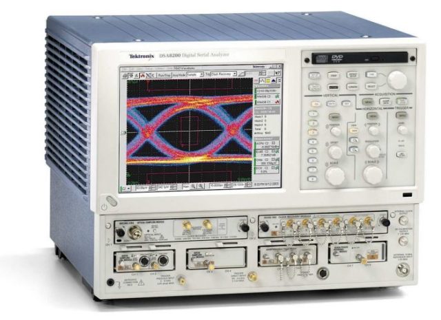 DSA8200 Цифровой осциллограф Tektronix