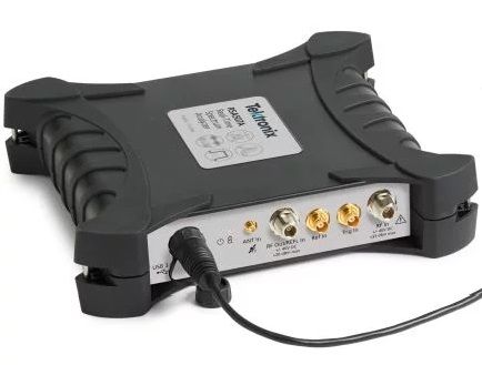 RSA518A Анализатор спектра Tektronix