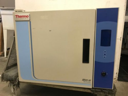 Thermo Scientific MIDI 40 CO2 Incubator