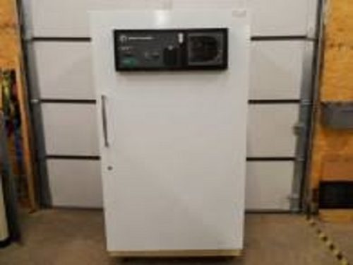 Охлаждающий инкубатор Fisher Scientific UF30K-5020