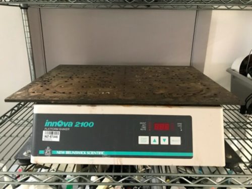 Настольный шейкер-платформа New Brunswick Scientific Innova 2100