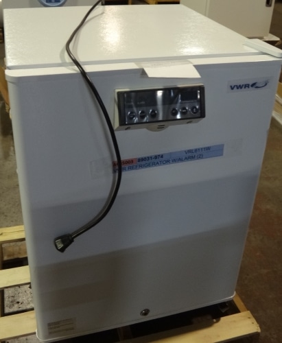 Подстольный лабораторный холодильник VWR® Critical Storage W/ALARM, от 1 до 14°C, 6CUFT, 173 л