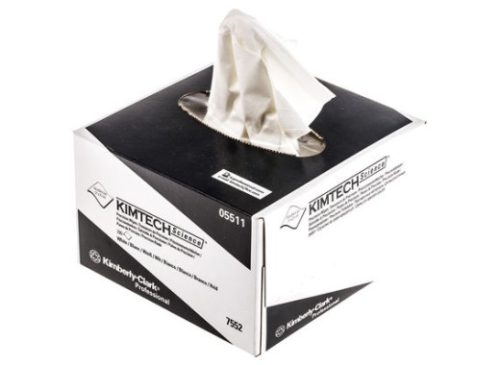 Коробка Kimberly-Clark Kimwipes 7552, содержащая 280 безворсовых антистатических салфеток.