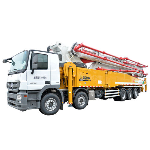 Mobile truck-mounted concrete pump HB67V