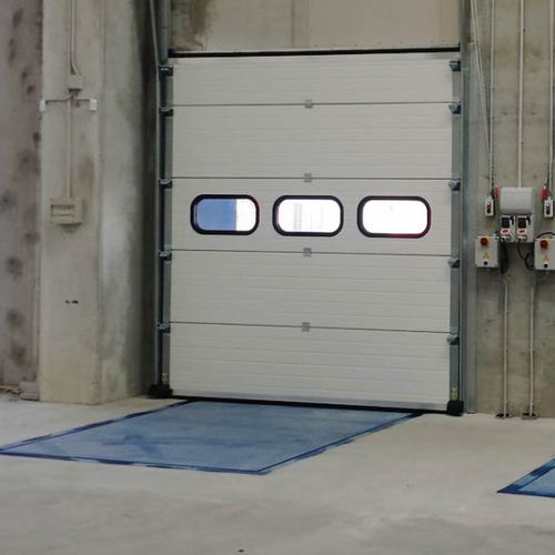 Sectional door safetymotorizedindustrial