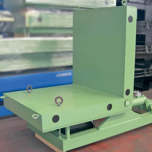 Hydraulic tipping station palletfixed