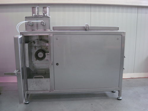 Friction smoke generator VKT for the food industry