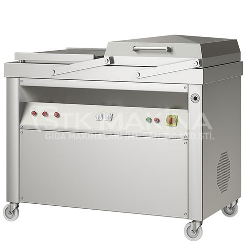 Vacuum packaging machine