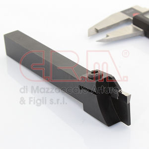 External parting and grooving tool with positive insertprecision