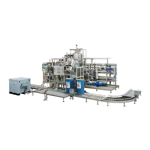 Automatic filler MONOBLOC containerfruit juicefor dairy products