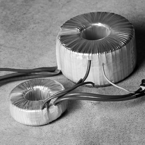 Power transformer encapsulatedfor electronicsfor industrial applications