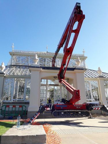 Гусеничный спайдерный подъемник LIGHTLIFT 26.14электрическийдизельдизель-электрический гибрид