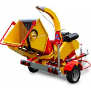 Trailer-mount wood chipper XYLOCHIP 100 M