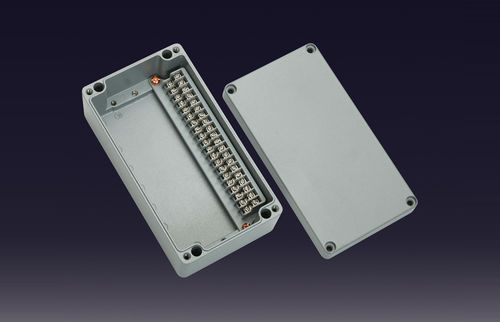 Настенная клеммная коробка BC-AL-20PTIP66IP67IK 08