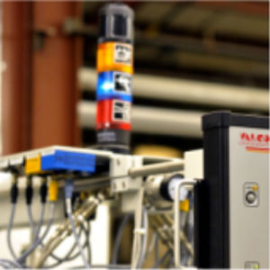 Electronic level switch for liquidsfor low levels
