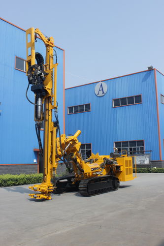 Piling drilling rig TH–900 geothermalwellcrawler