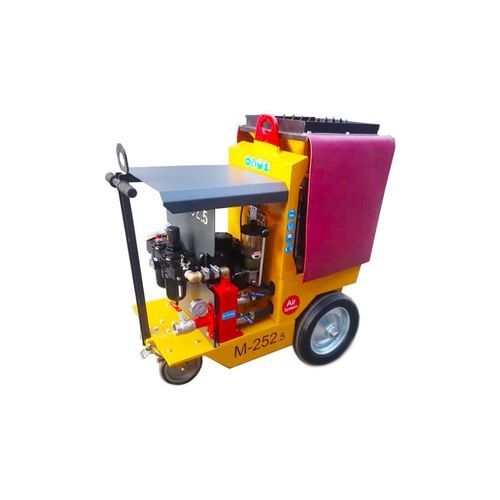 Concrete spraying machine M-252.5