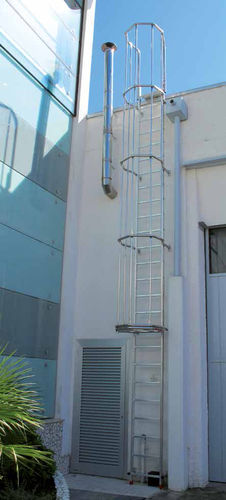 Aluminum ladder SVS.2singleroofwith safety cage