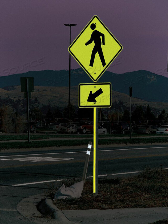 OEM#: 8008364114SIGN POST REFLECTOR PLASTIC GRN от Davidson