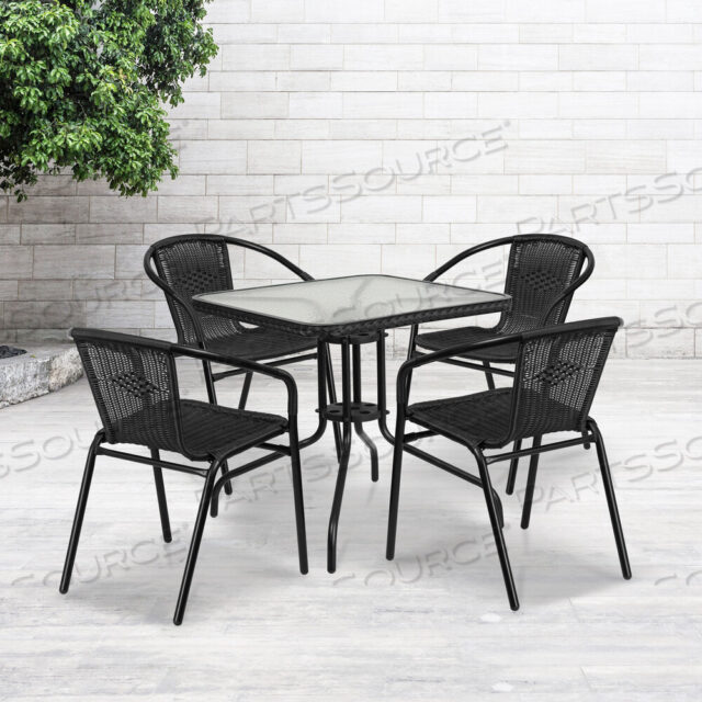 OEM#: TLH-073SQ-037BK4-GGLILA 28-дюймовый квадратный стеклянно-металлический стол с черной ротанговой окантовкой и 4 черными ротанговыми стульями от Flash Furniture