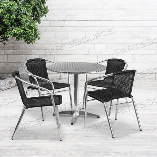 OEM#: TLH-ALUM-32RD-020BKCHR4-GGLILA 31,5-дюймовый круглый алюминиевый стол для использования в помещении и на улице с 4 черными ротанговыми стульями от Flash Furniture