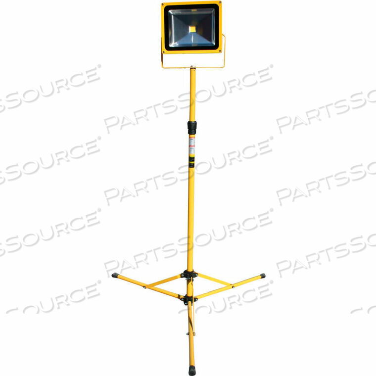 OEM#: LE965LEDC-TRАККУМУЛЯТОРНЫЙ ПОРТАТИВНЫЙ СВЕТОДИОДНЫЙ ПРОЖЕКТОР С ВЫСОКОЙ ПРОИЗВОДИТЕЛЬНОСТЬЮ - 30 Вт, ШТАТИВ 4-8 от Lind Equipment