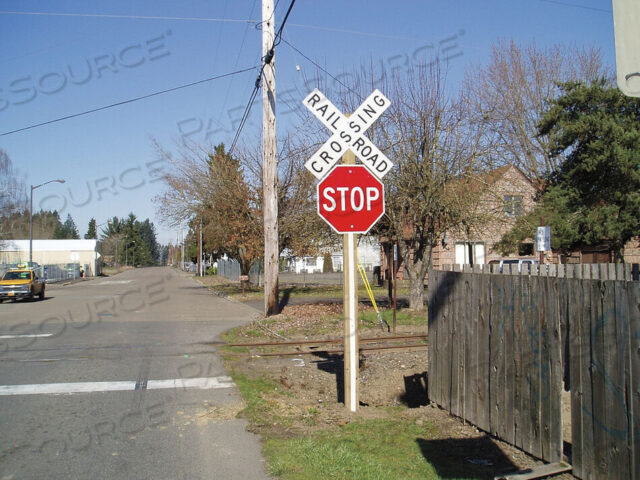 OEM#: 8338364211SIGN POST REFLECTOR WHITE 72 IN L от Davidson