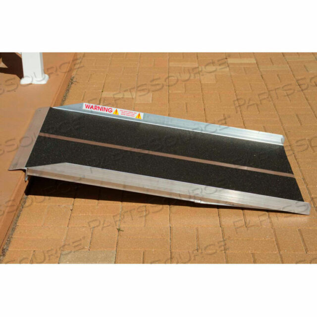 OEM#: SL430SOLID RAMP - 4L X 30W - 800 ФУНТОВ. ЕМКОСТЬ от Prairie View Industries Inc.