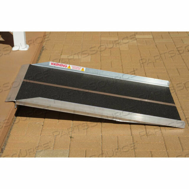 OEM#: SL536SOLID RAMP - 5L X 36W - 800 ФУНТОВ. ЕМКОСТЬ от Prairie View Industries Inc.
